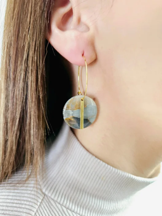 boucles d'oreilles Aureva portées